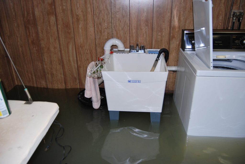 Water Damage Cleanup in Westminster, California (7831)